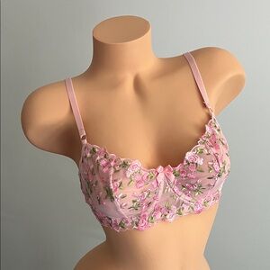 Underwire Balconnet Bra In Pinl Sz S